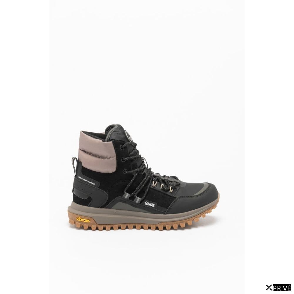Bottes noires — 1