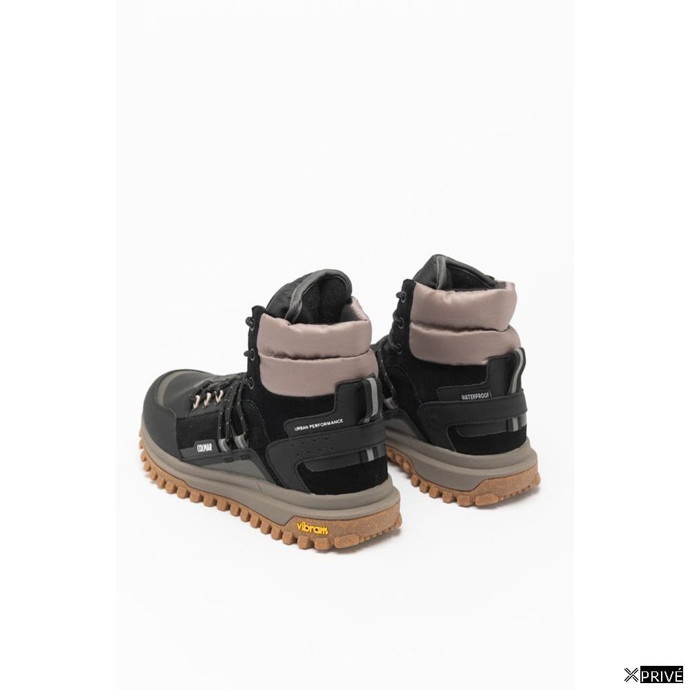 Bottes noires — 3