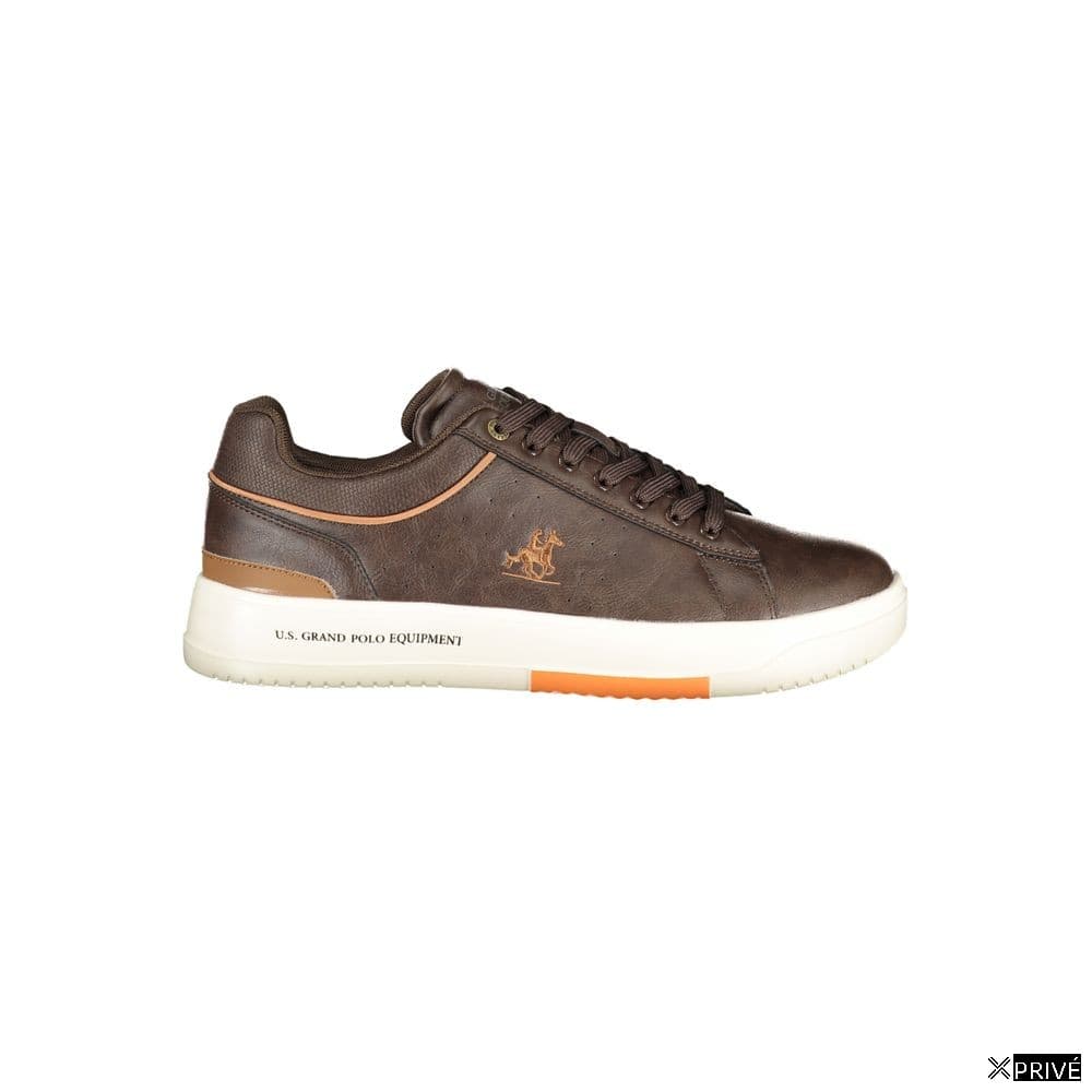 Chaussures de sport brunes — 1