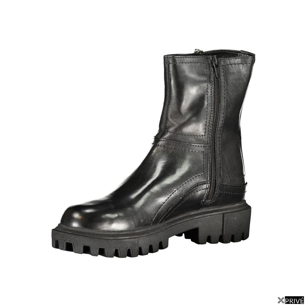 Bottes noires — 3
