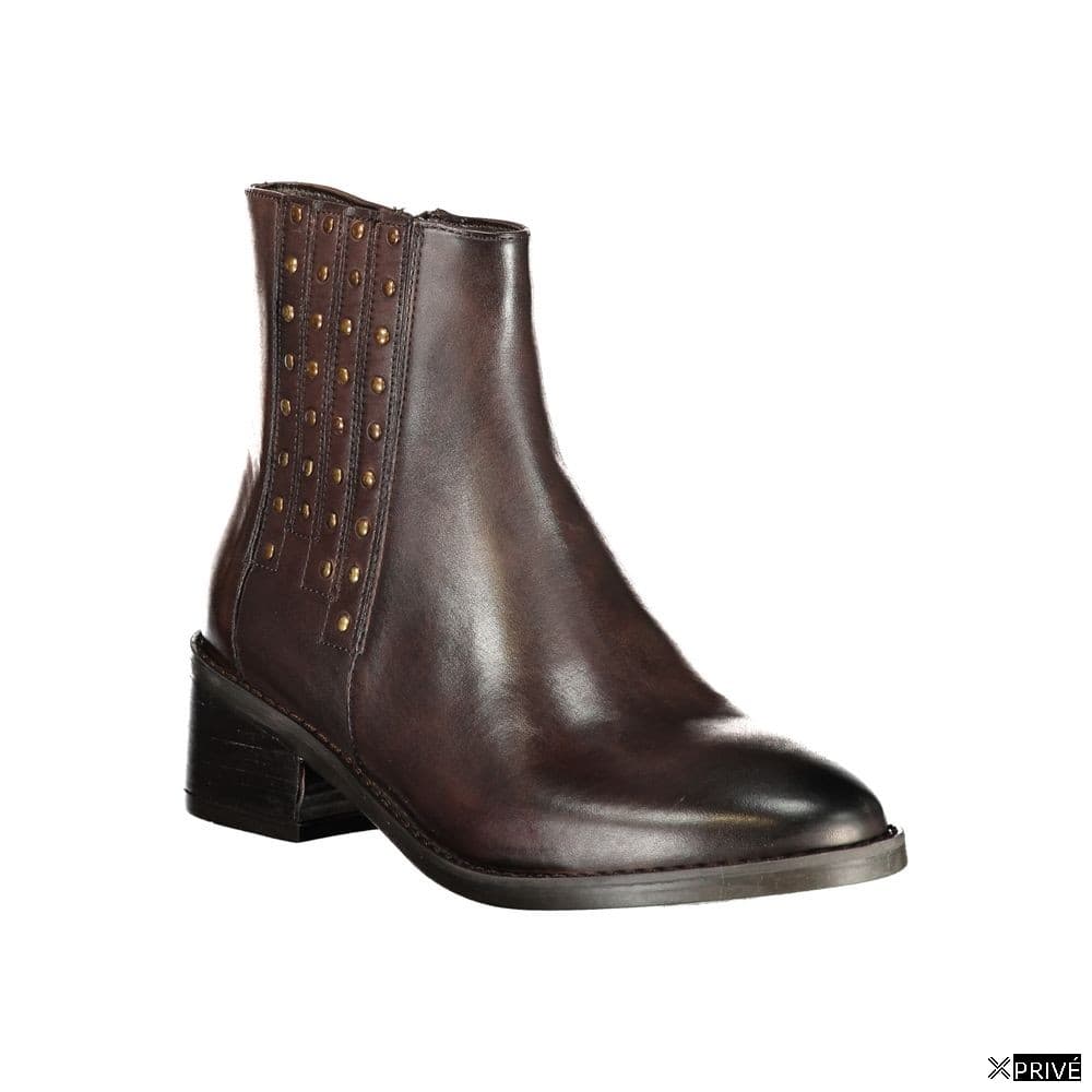 Bottes brunes — 2