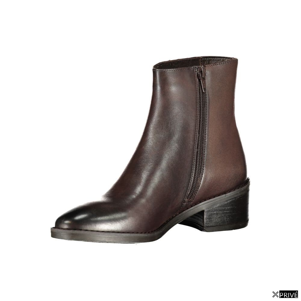Bottes brunes — 3