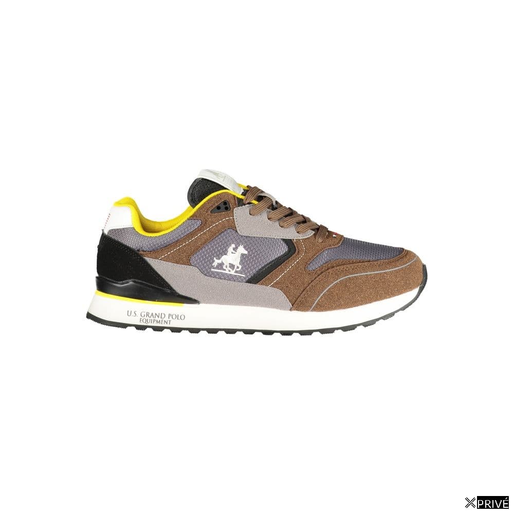 Chaussures de sport brunes — 1