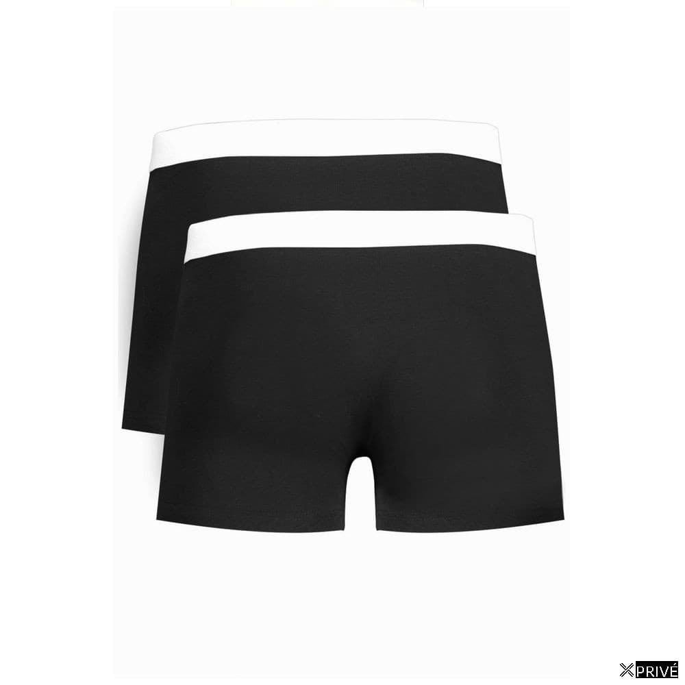 Sous-vêtements noirs — 2