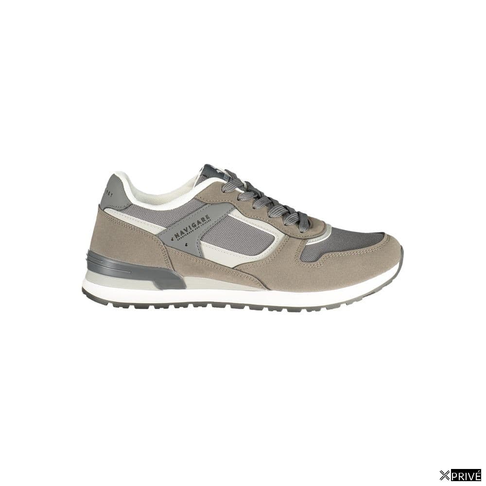 Chaussures de sport grises — 1
