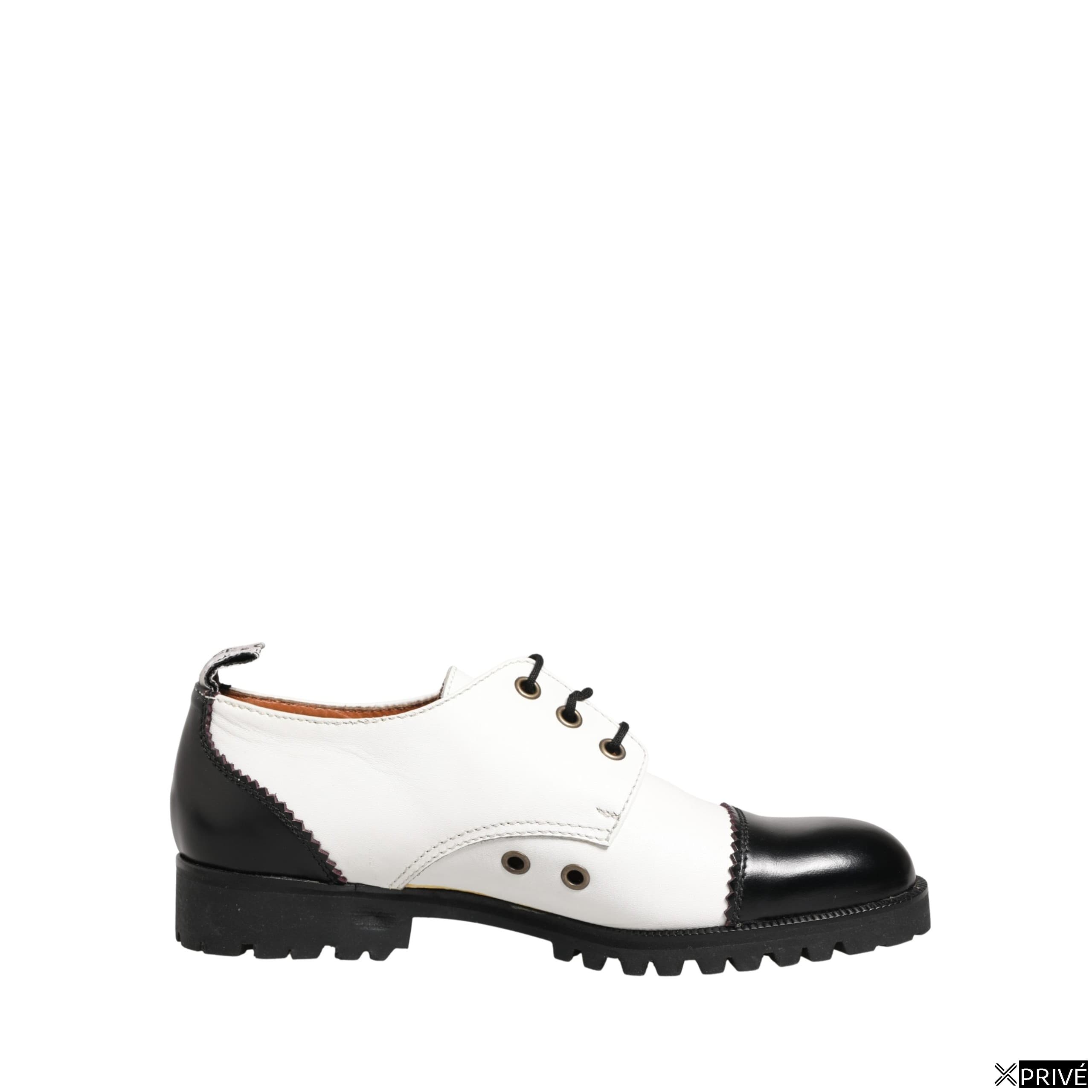 Chaussures plates noir et blanc en Cuir — 1