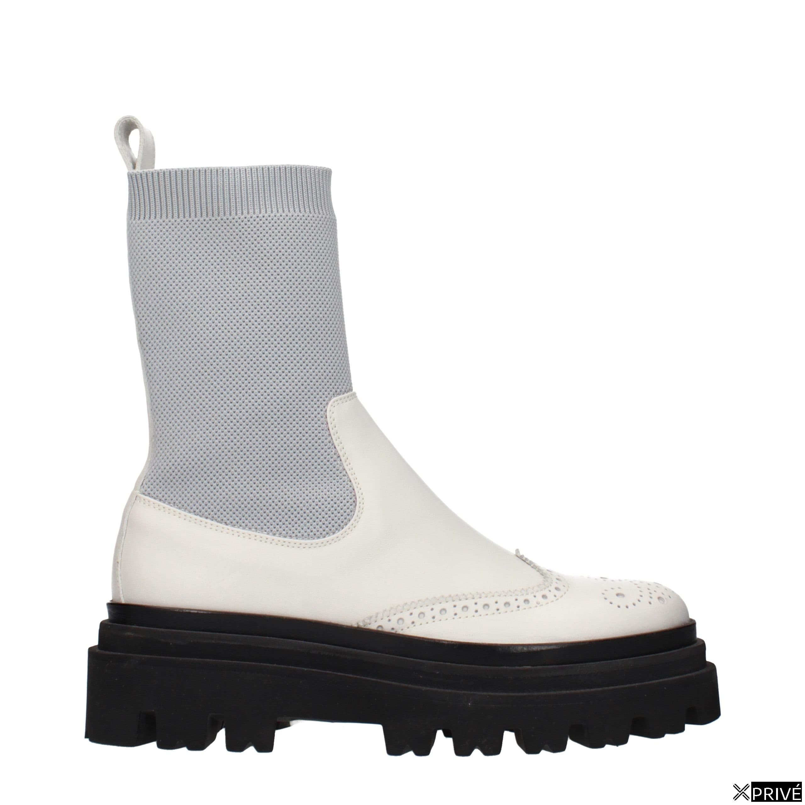 Bottes grises en Cuir — 1
