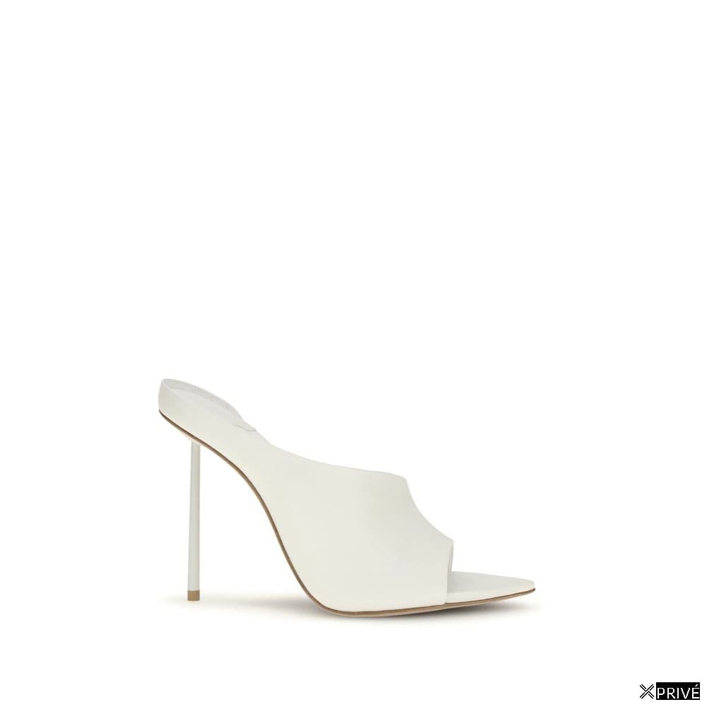 Sandales blanches — 1