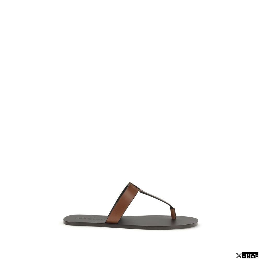 Sandales brunes — 1