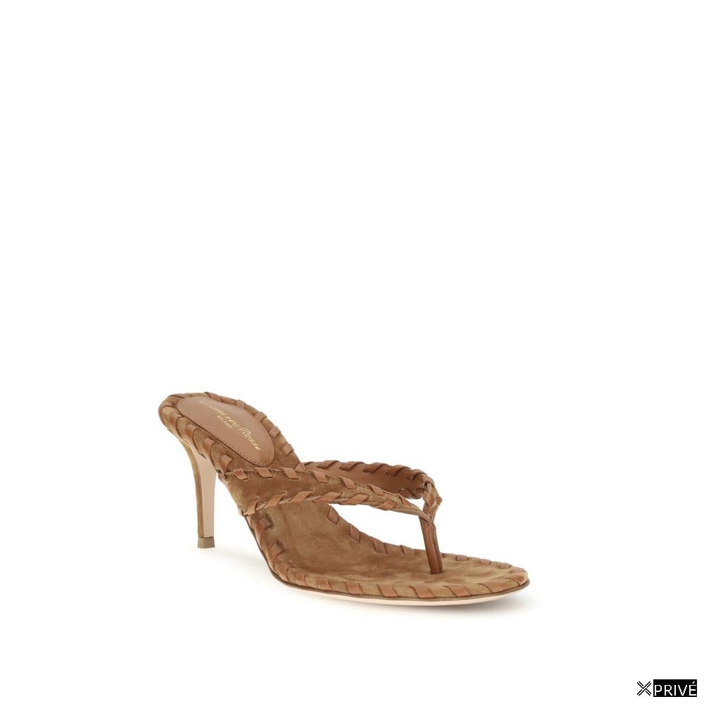 Sandales beiges — 2
