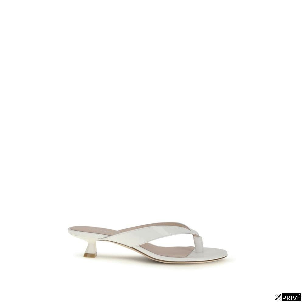 Sandales blanches — 1