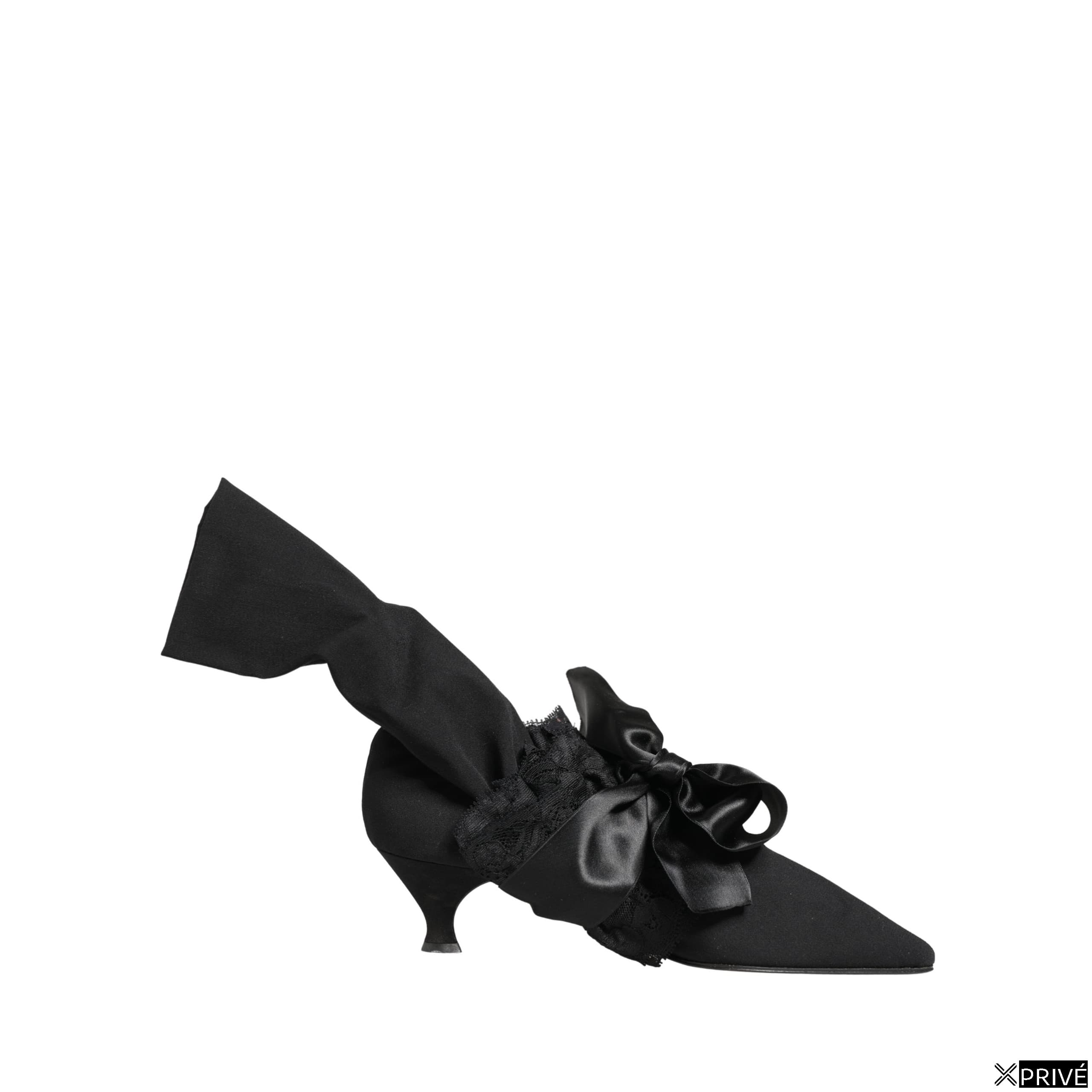 Bottes noires — 1