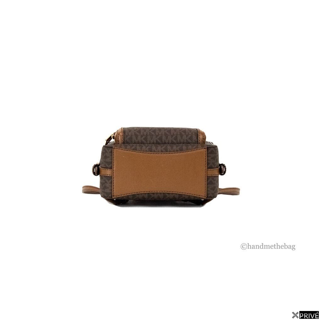 Sac à main doré en PVC — 4