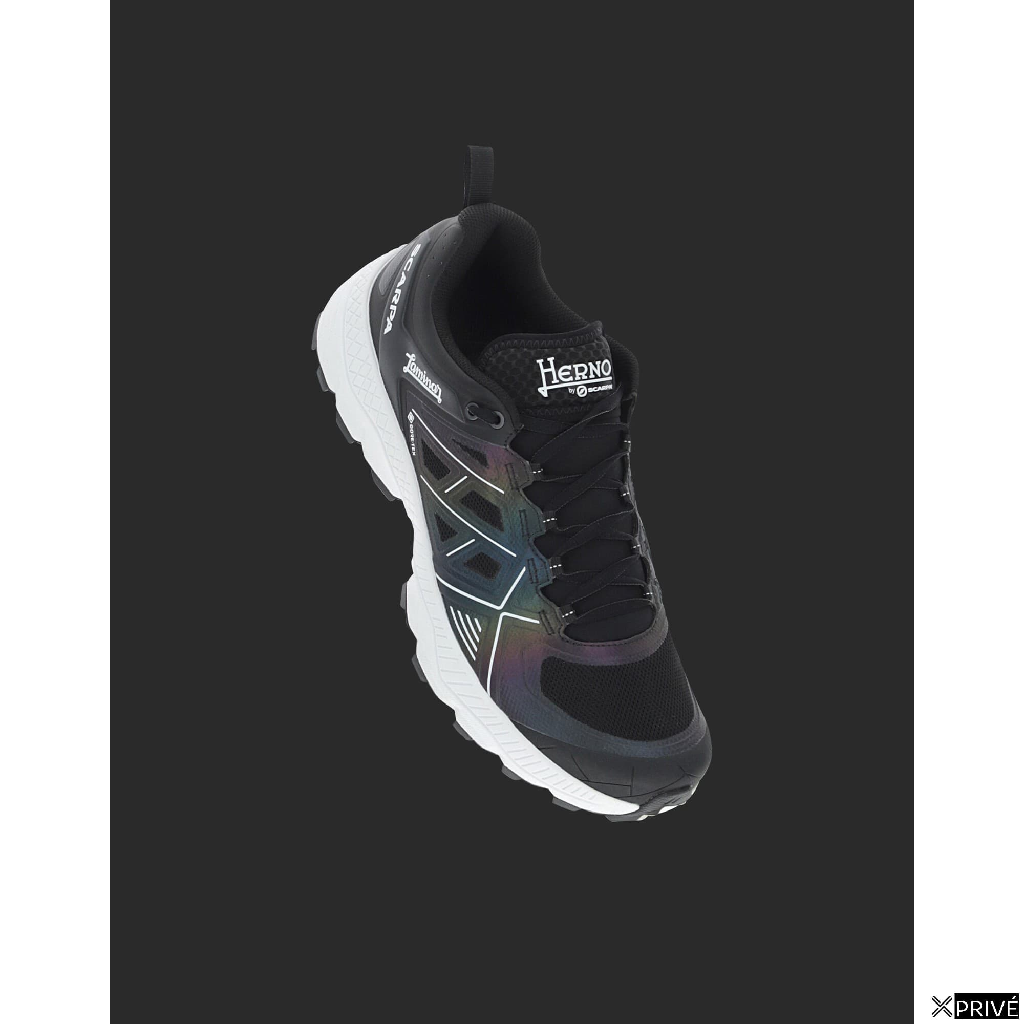 Chaussures de sport noires — 1