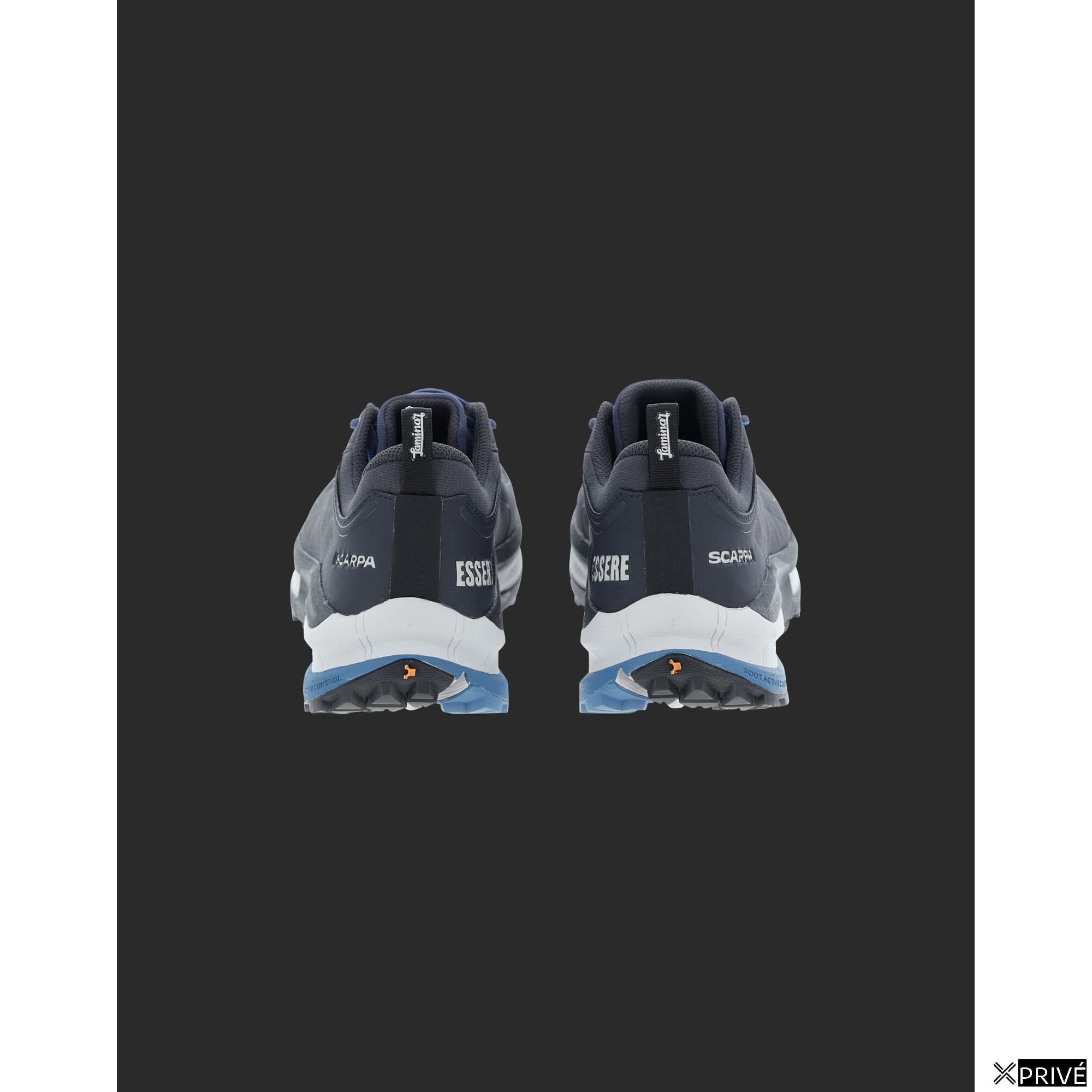 Chaussures de sport bleues — 6
