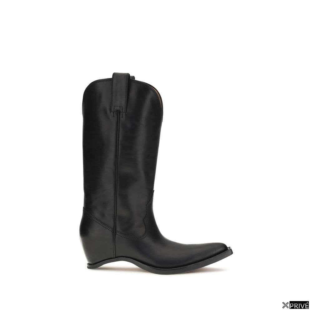 Bottes noires — 1