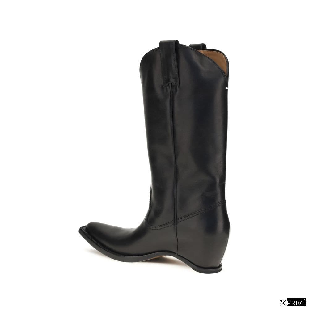 Bottes noires — 3