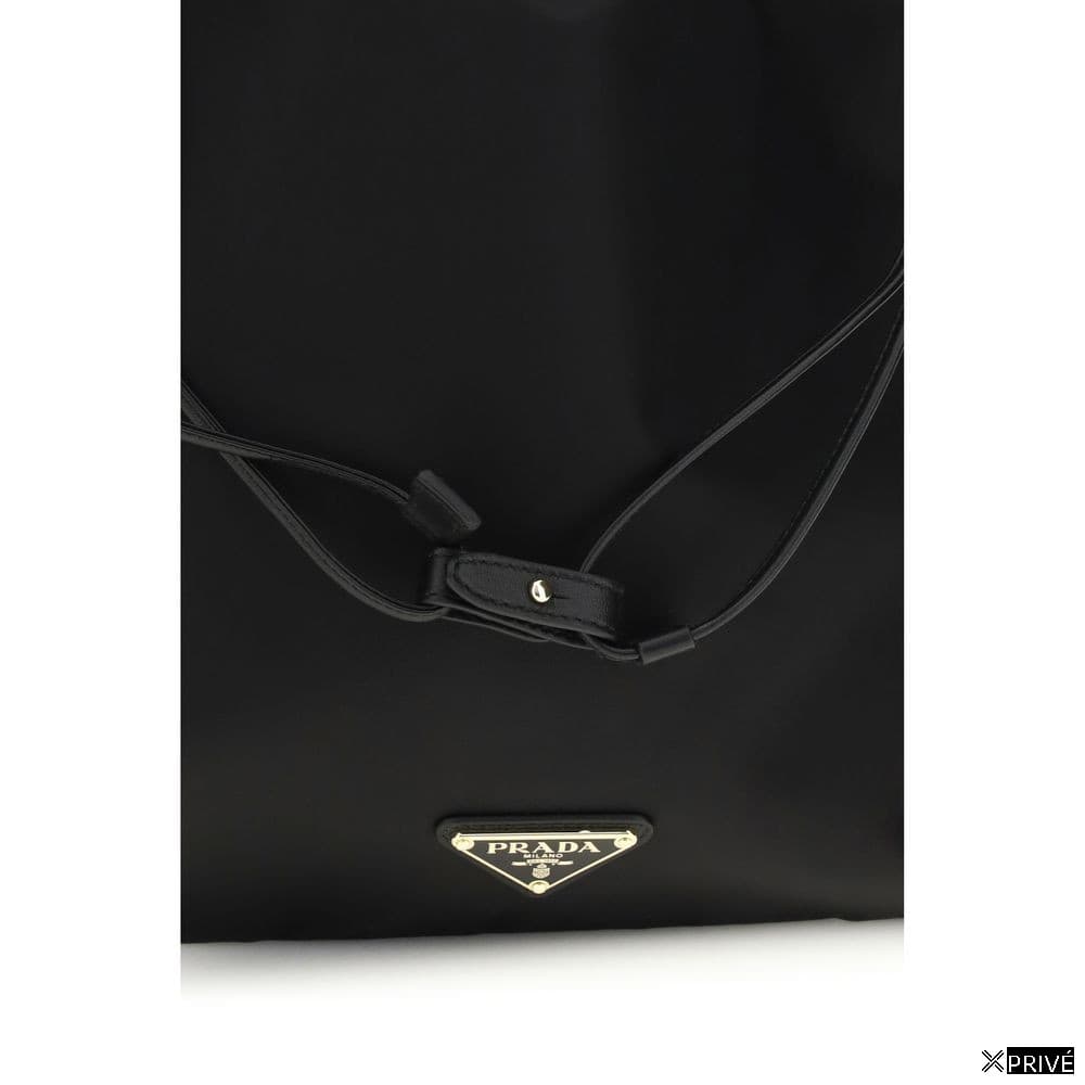 Pochette noire — 4