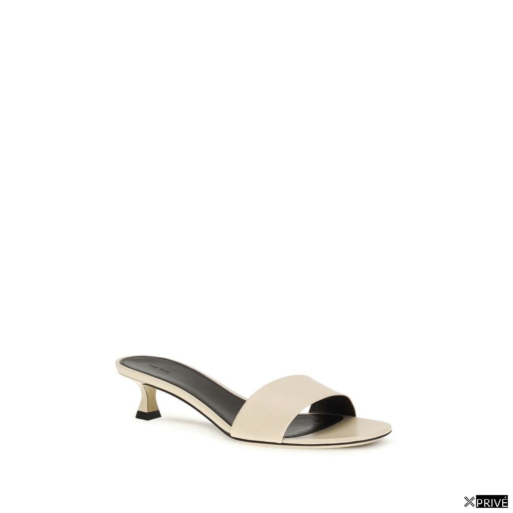 Sandales beiges — 2