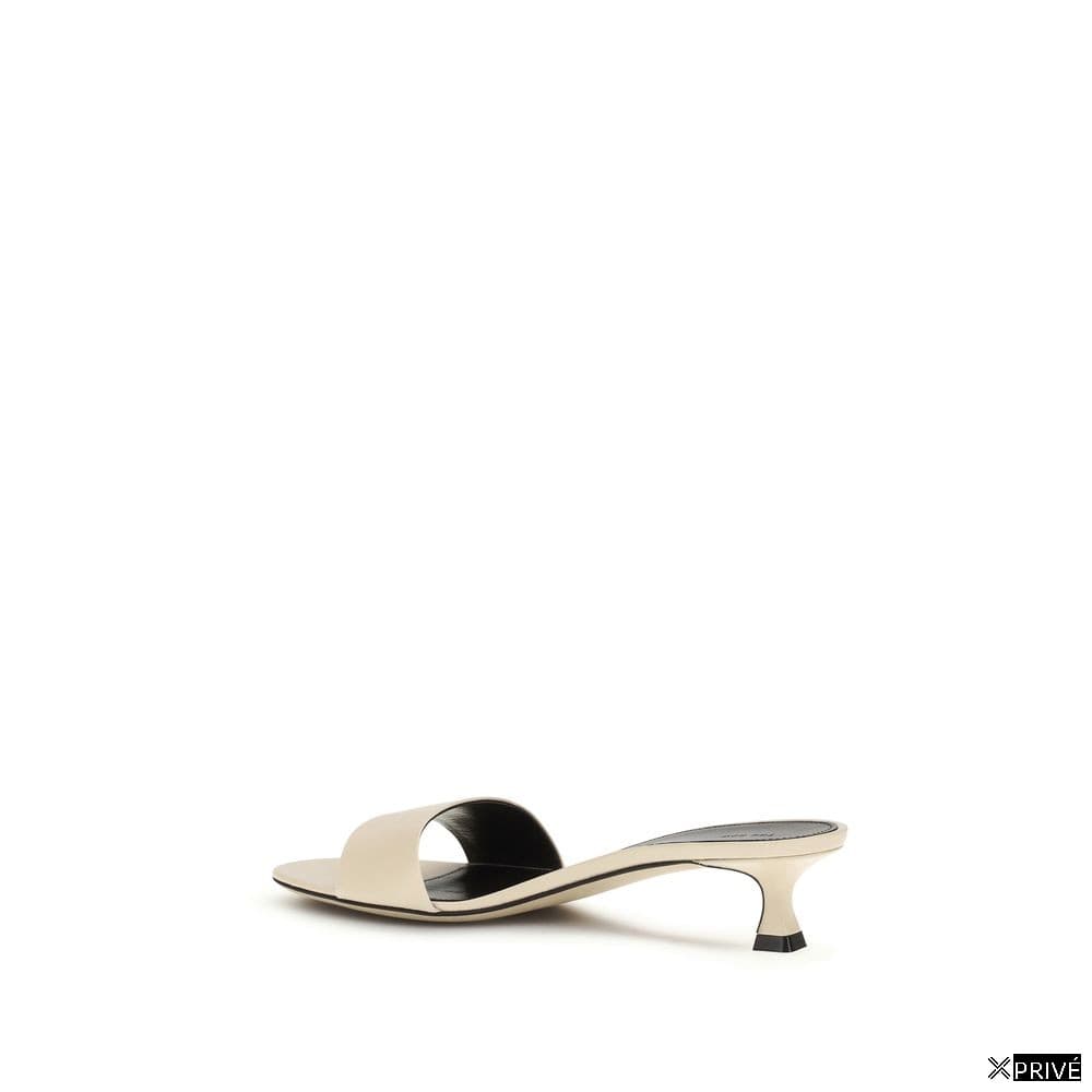 Sandales beiges — 3