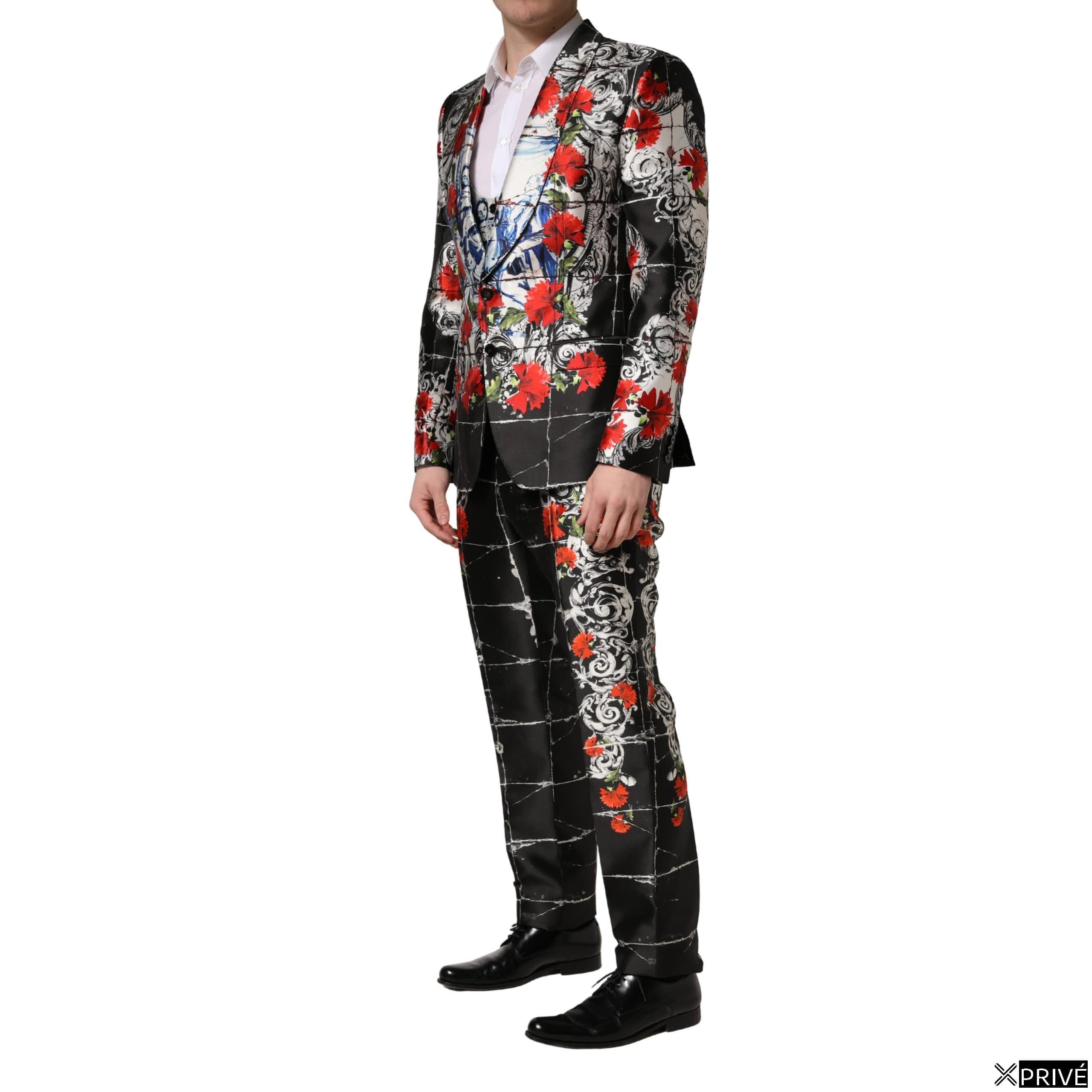 Costume — 3