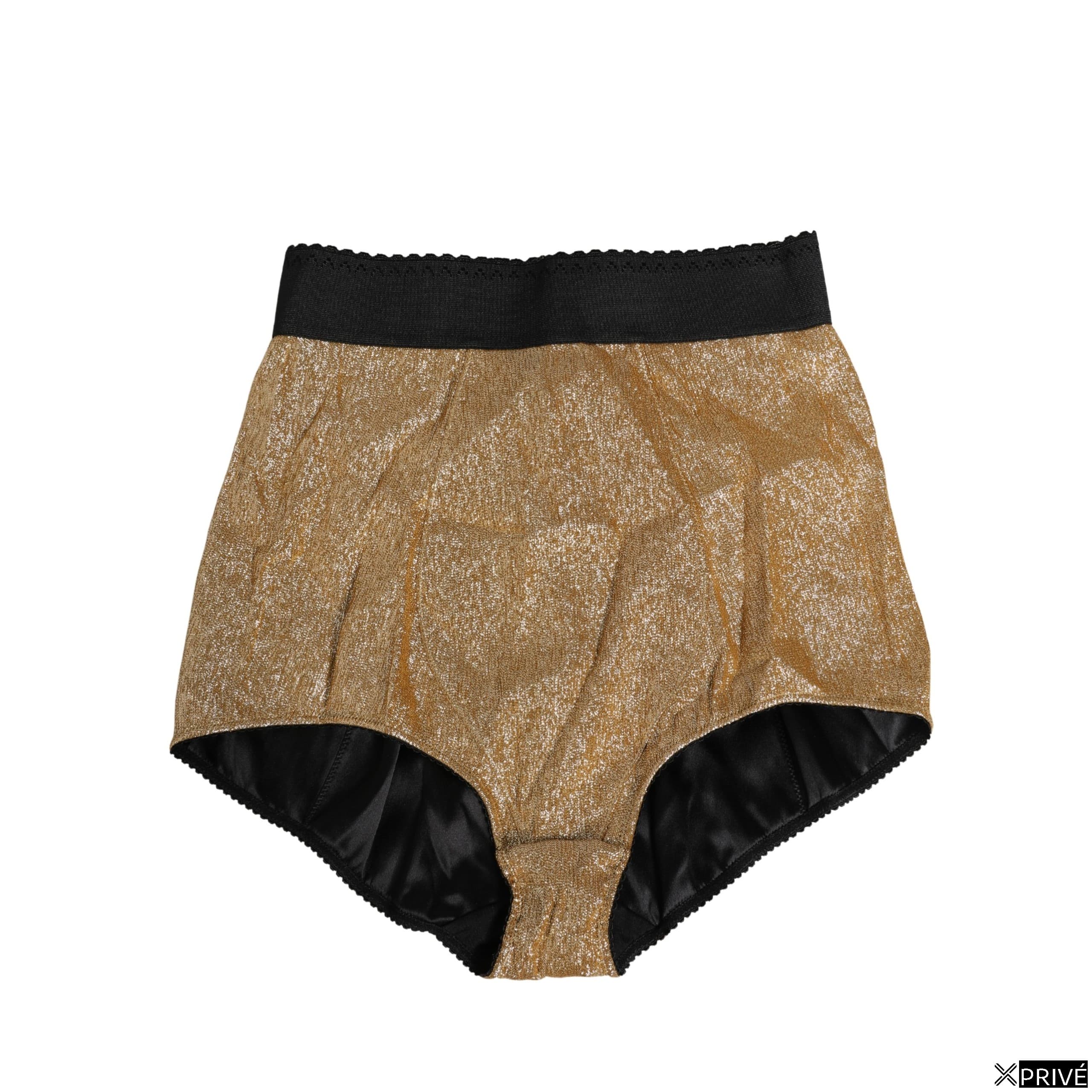 Sous-vêtements dorés — 1