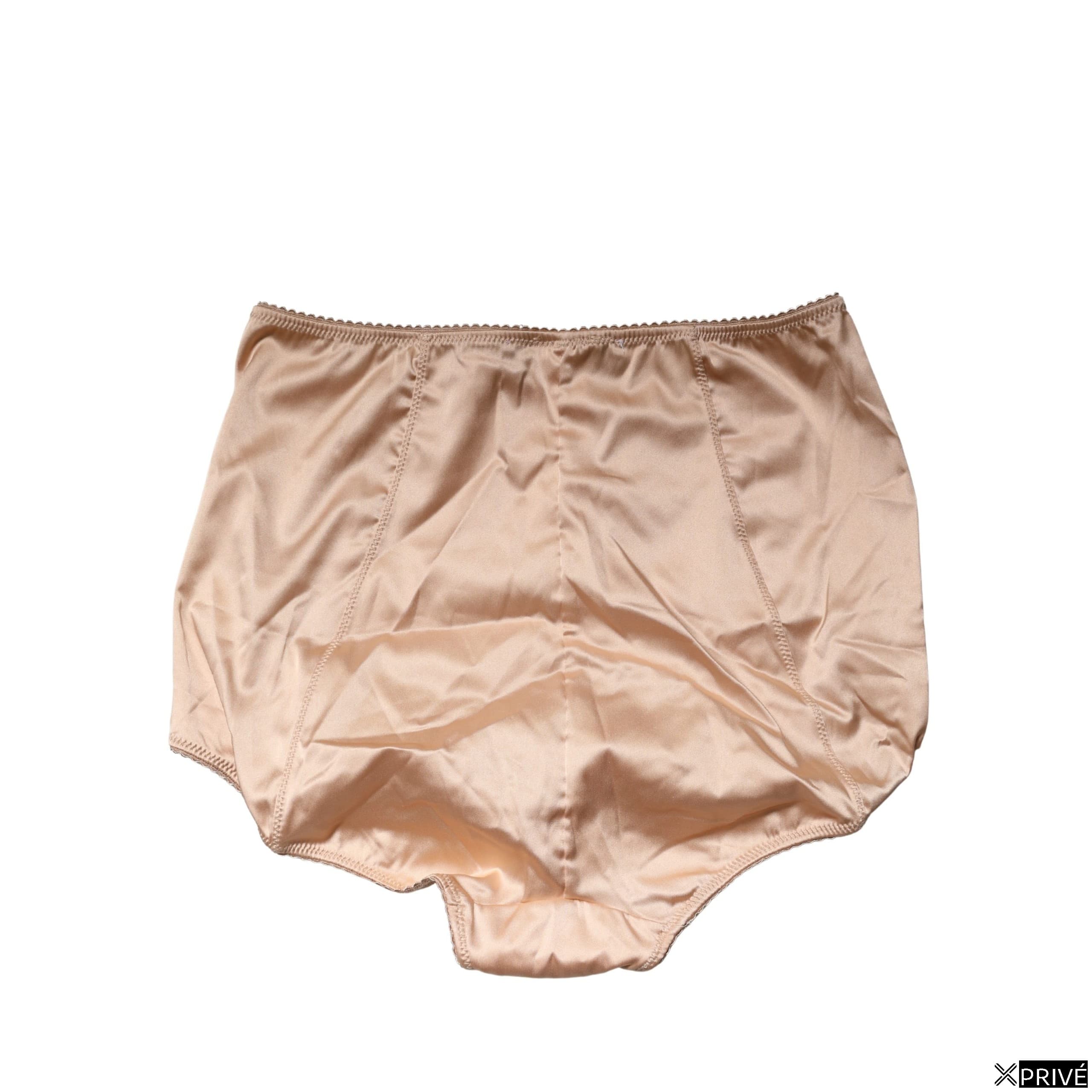 Sous-vêtements beiges — 3