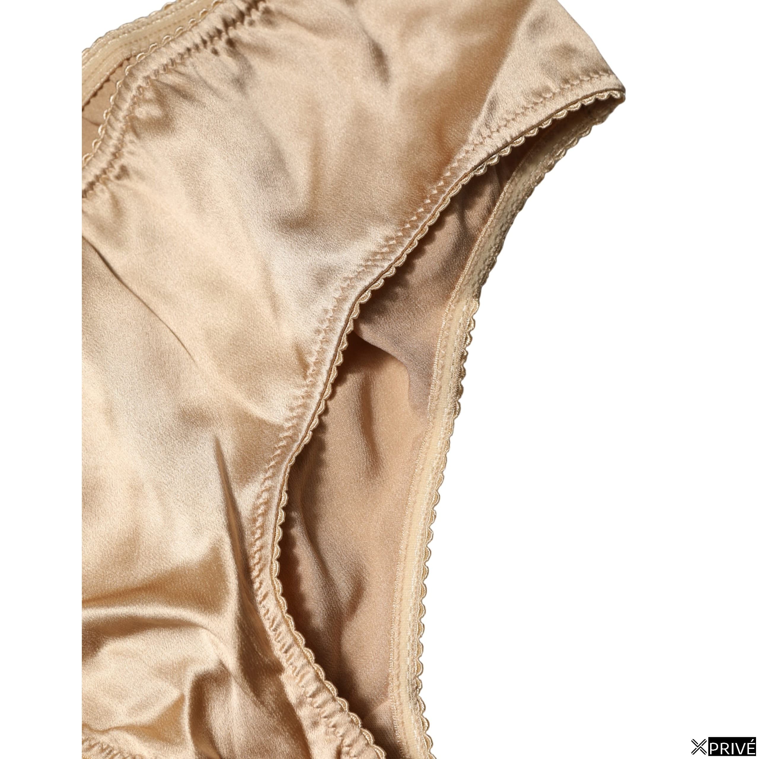 Sous-vêtements beiges — 4