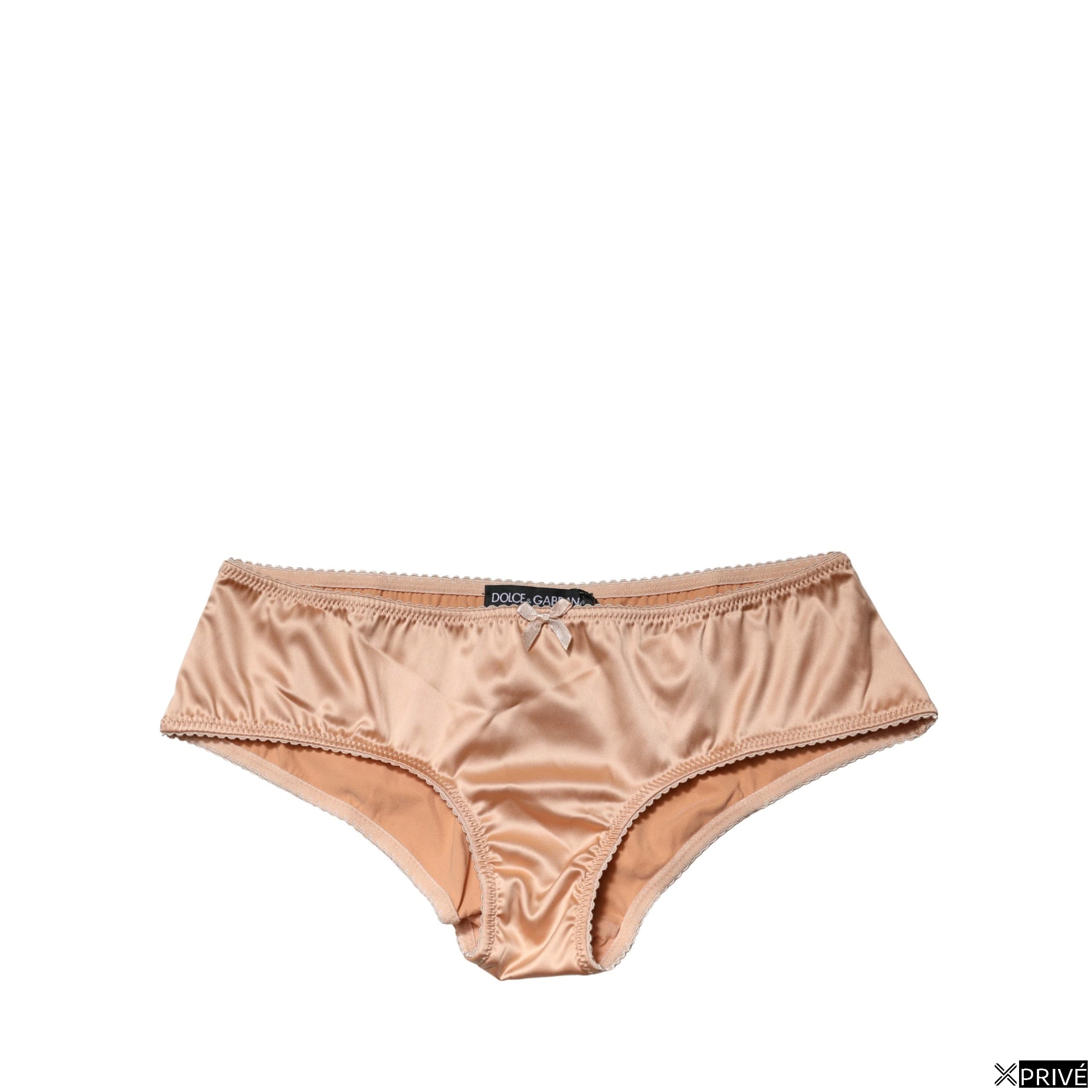 Sous-vêtements beiges — 1