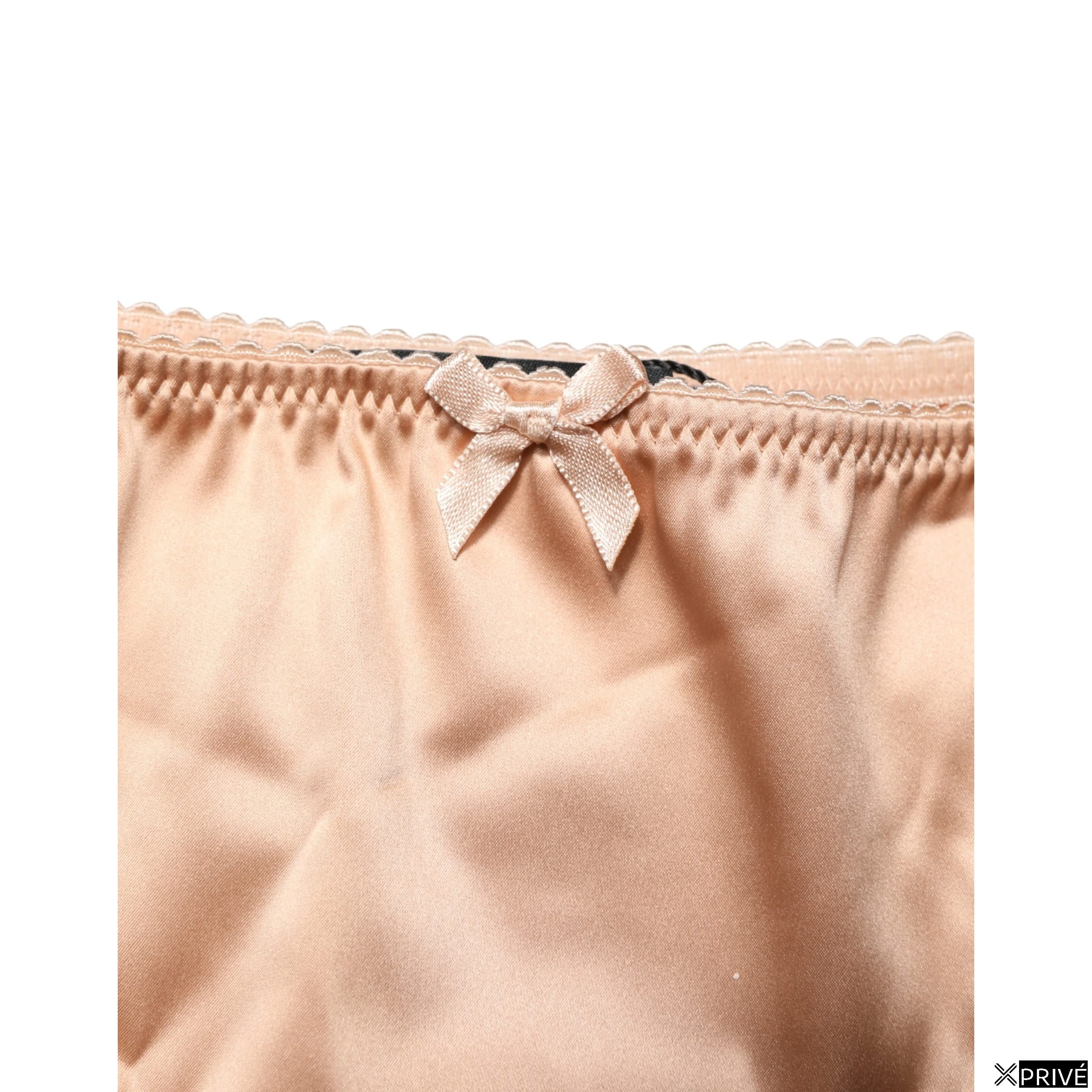 Sous-vêtements beiges — 5