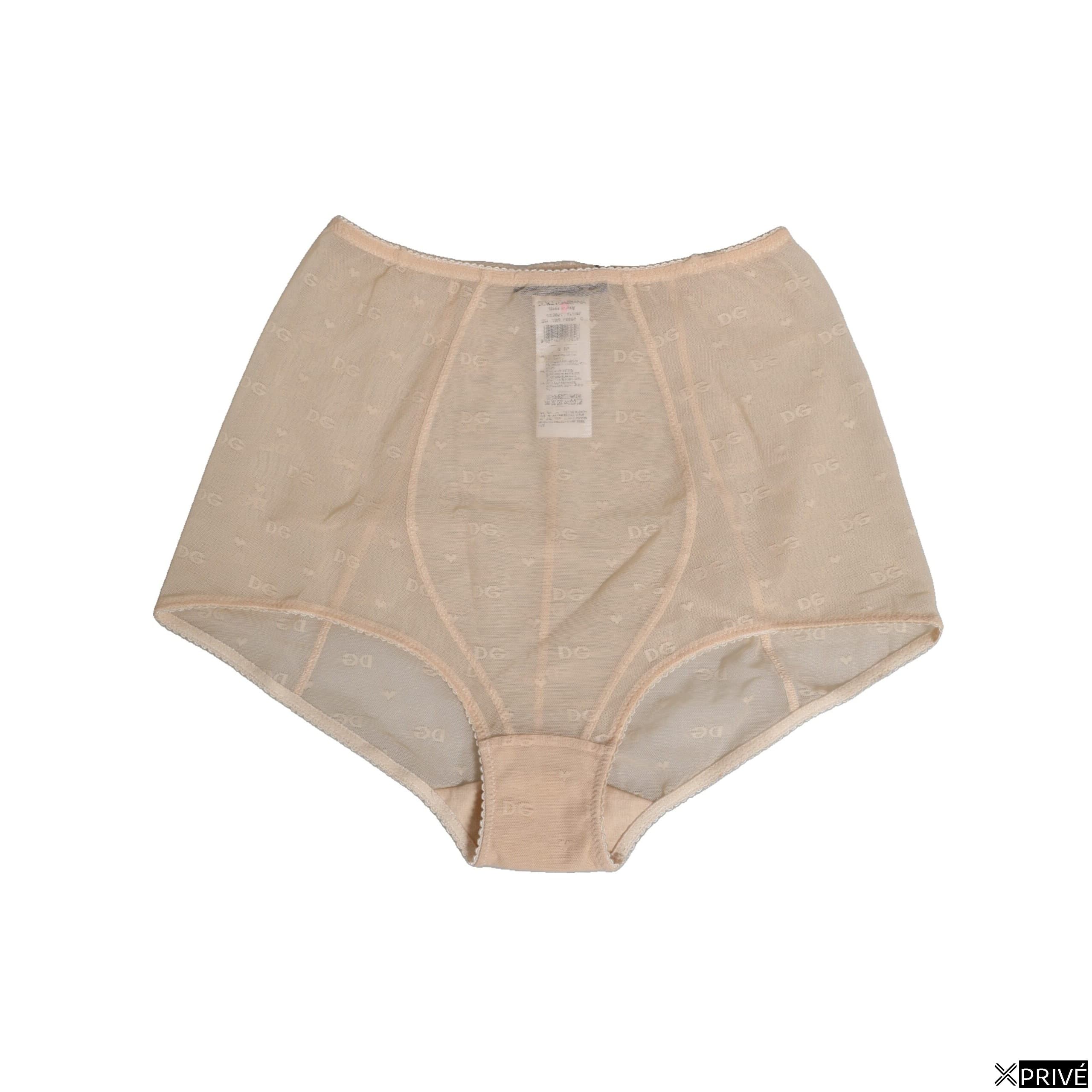 Sous-vêtements beiges — 1