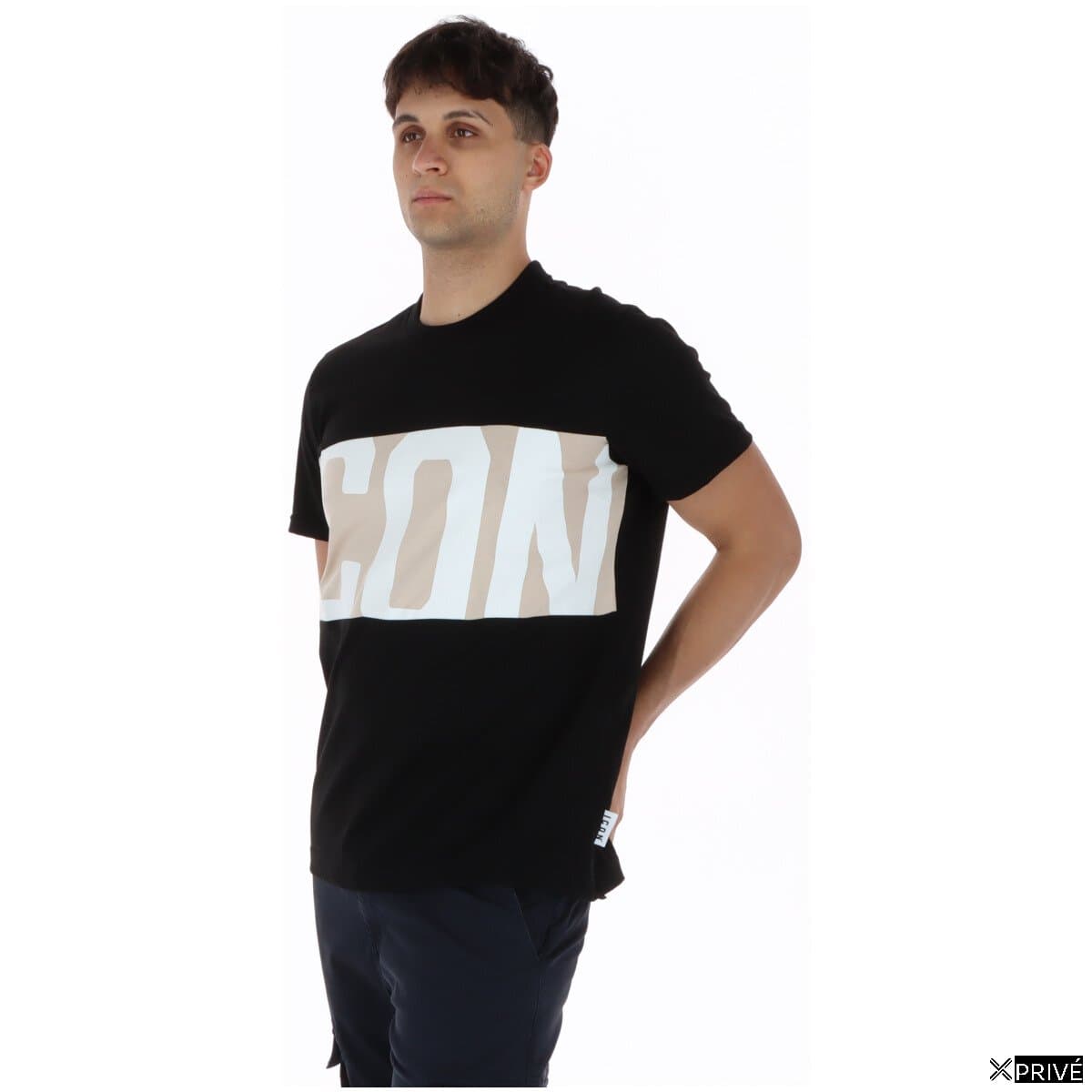 T-shirt noir — 3