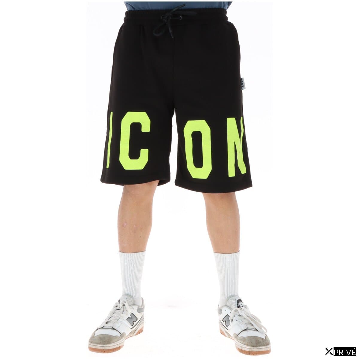 Icon Bermuda — 1
