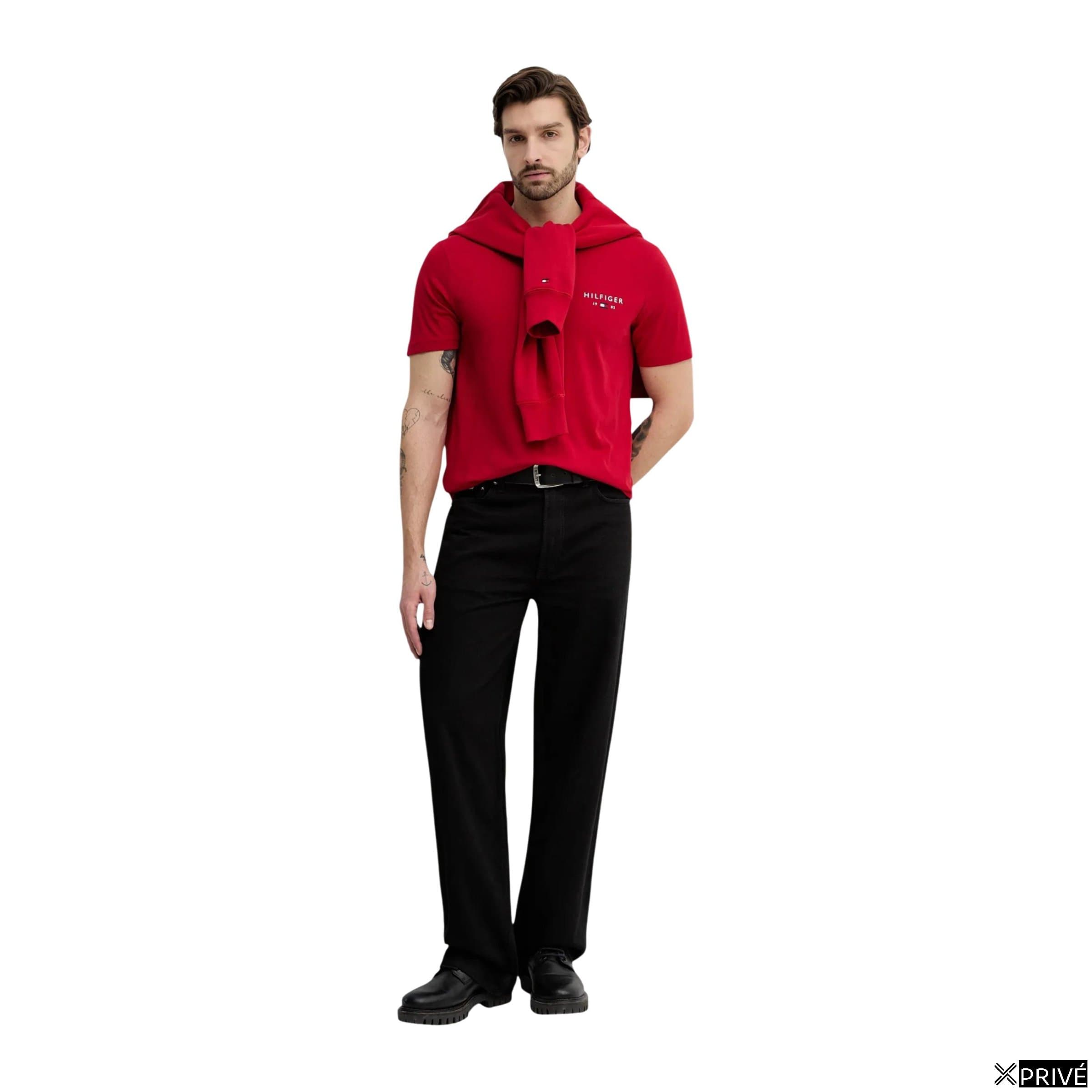 T-shirt rouge — 2