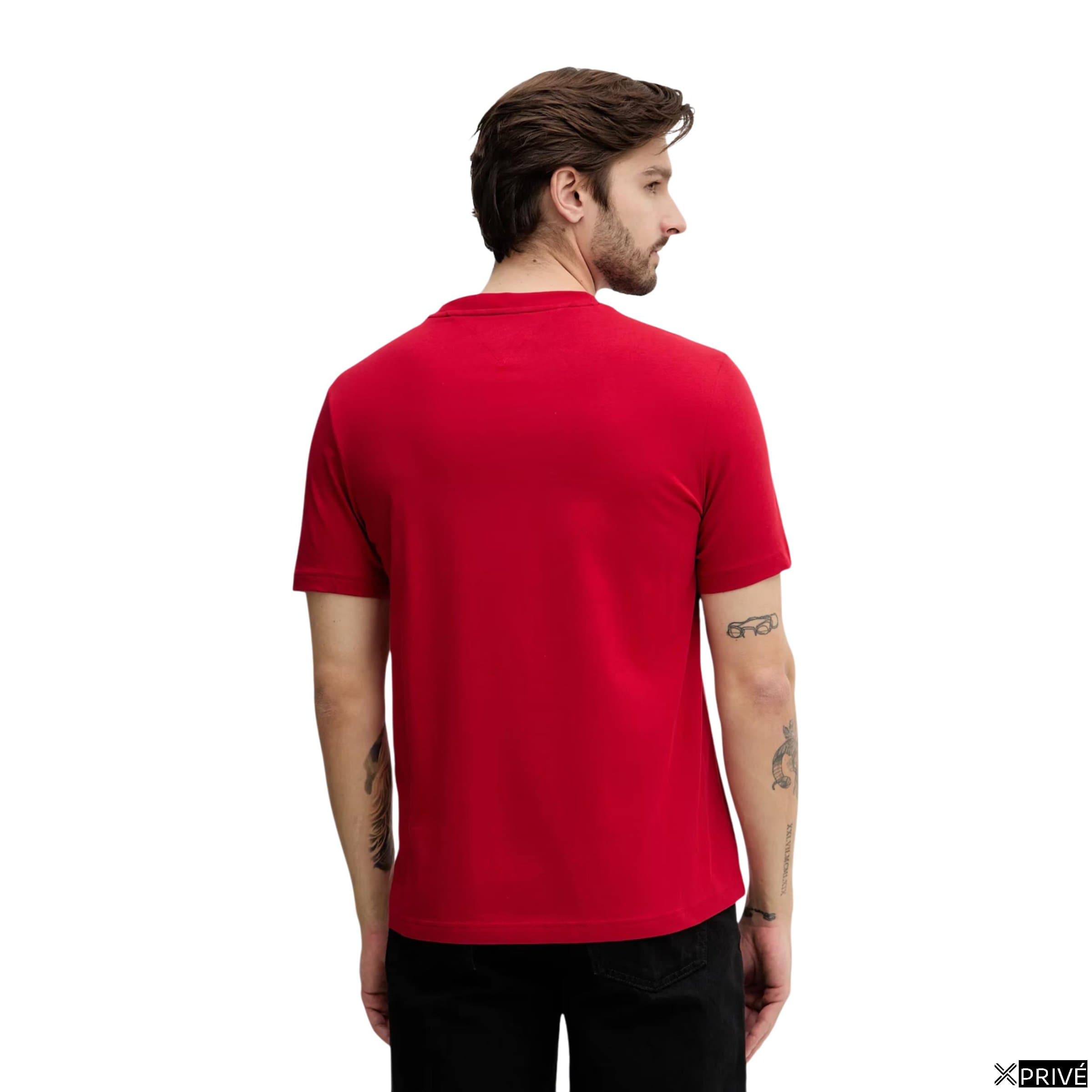 T-shirt rouge — 3