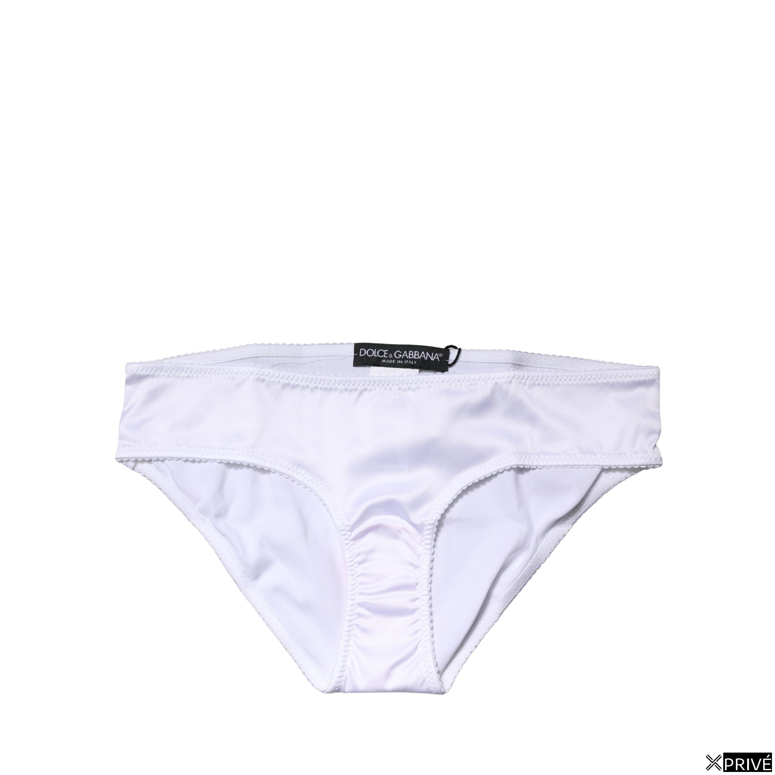Sous-vêtements blancs — 2
