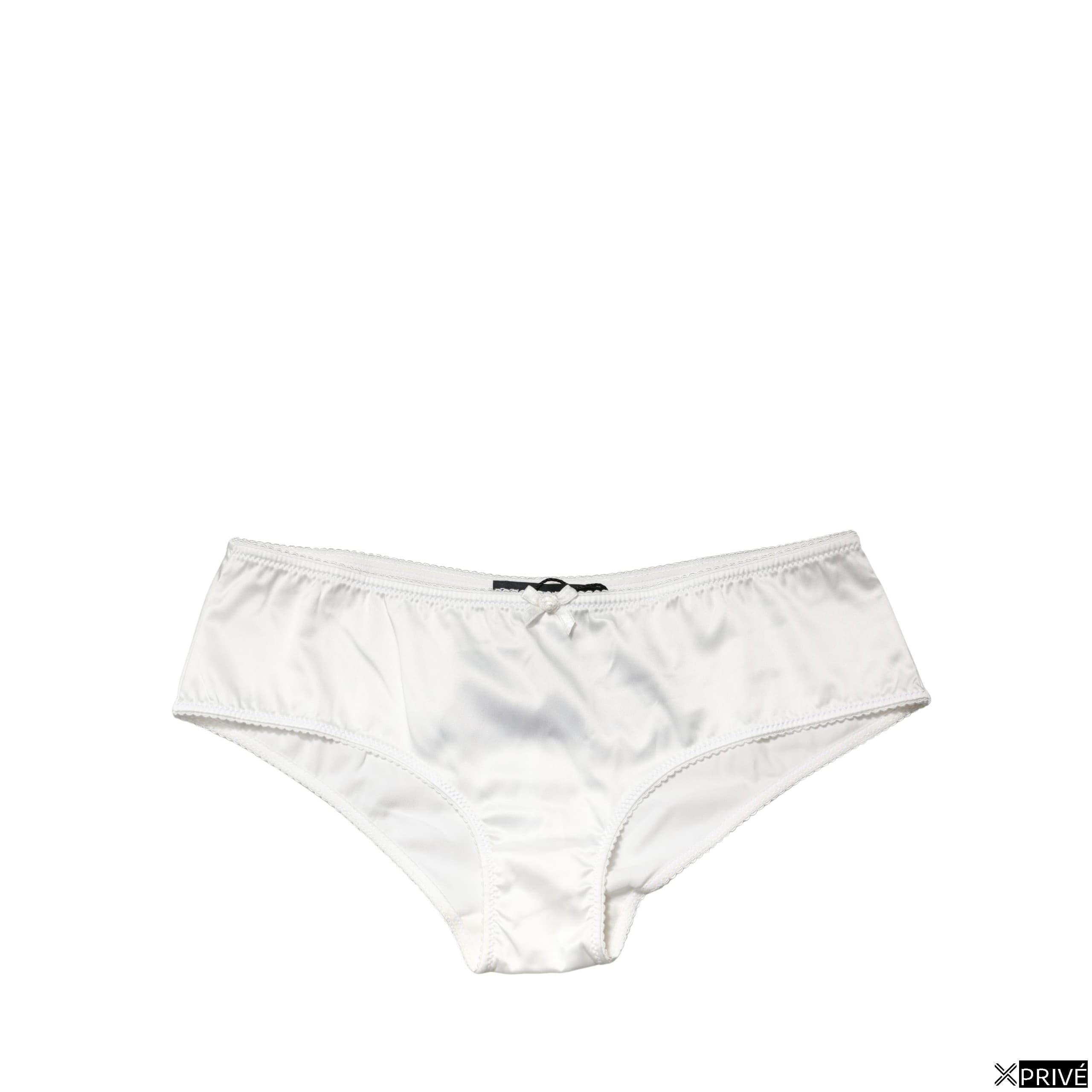 Sous-vêtements blancs — 2
