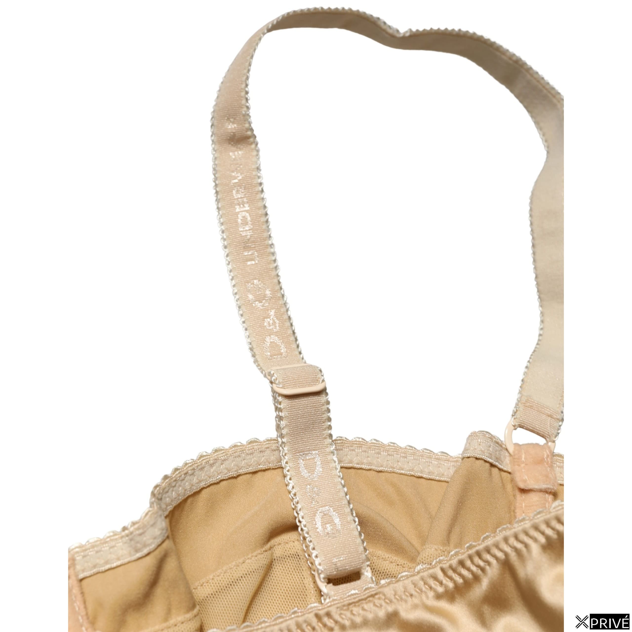 Sous-vêtements beiges — 4
