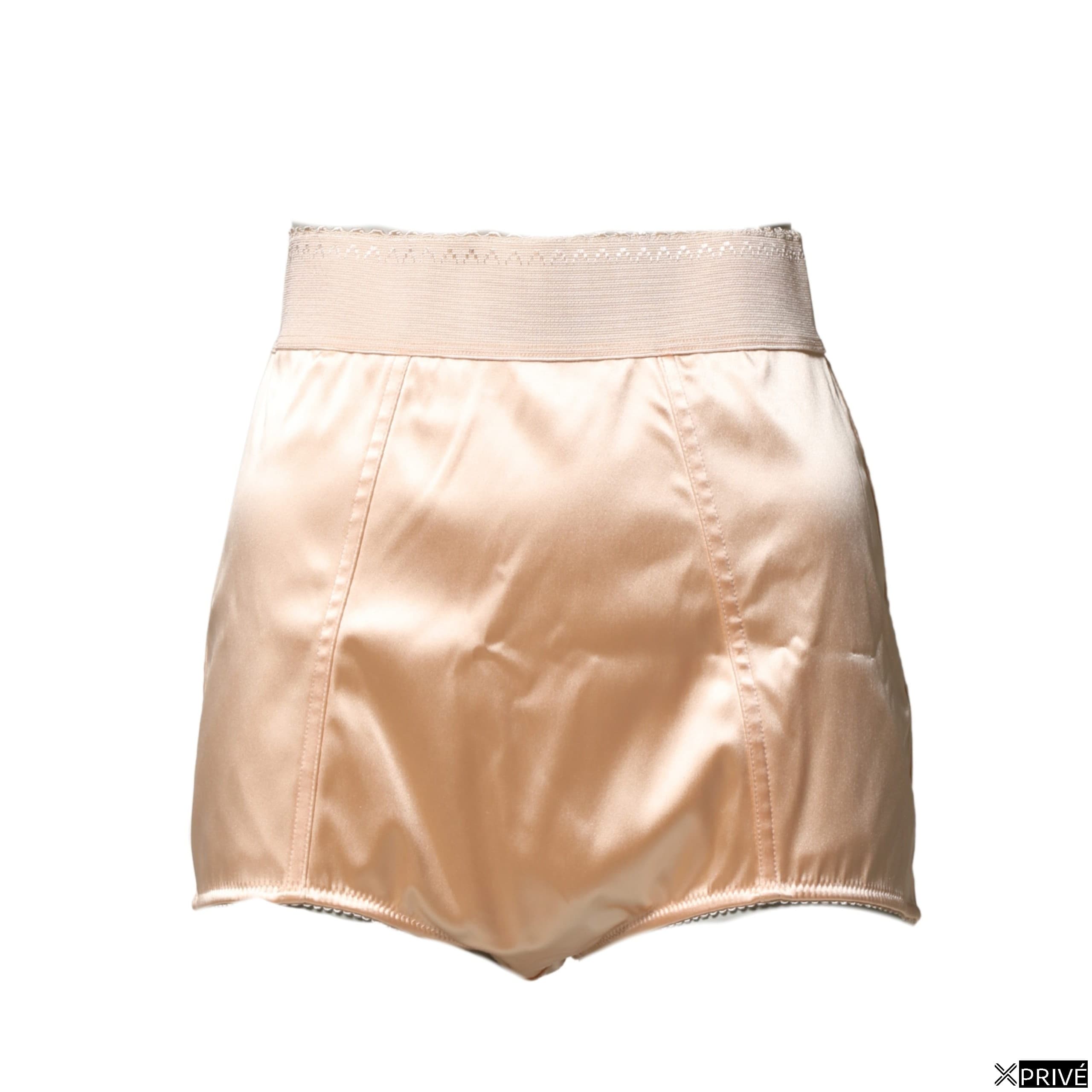 Sous-vêtements beiges — 4