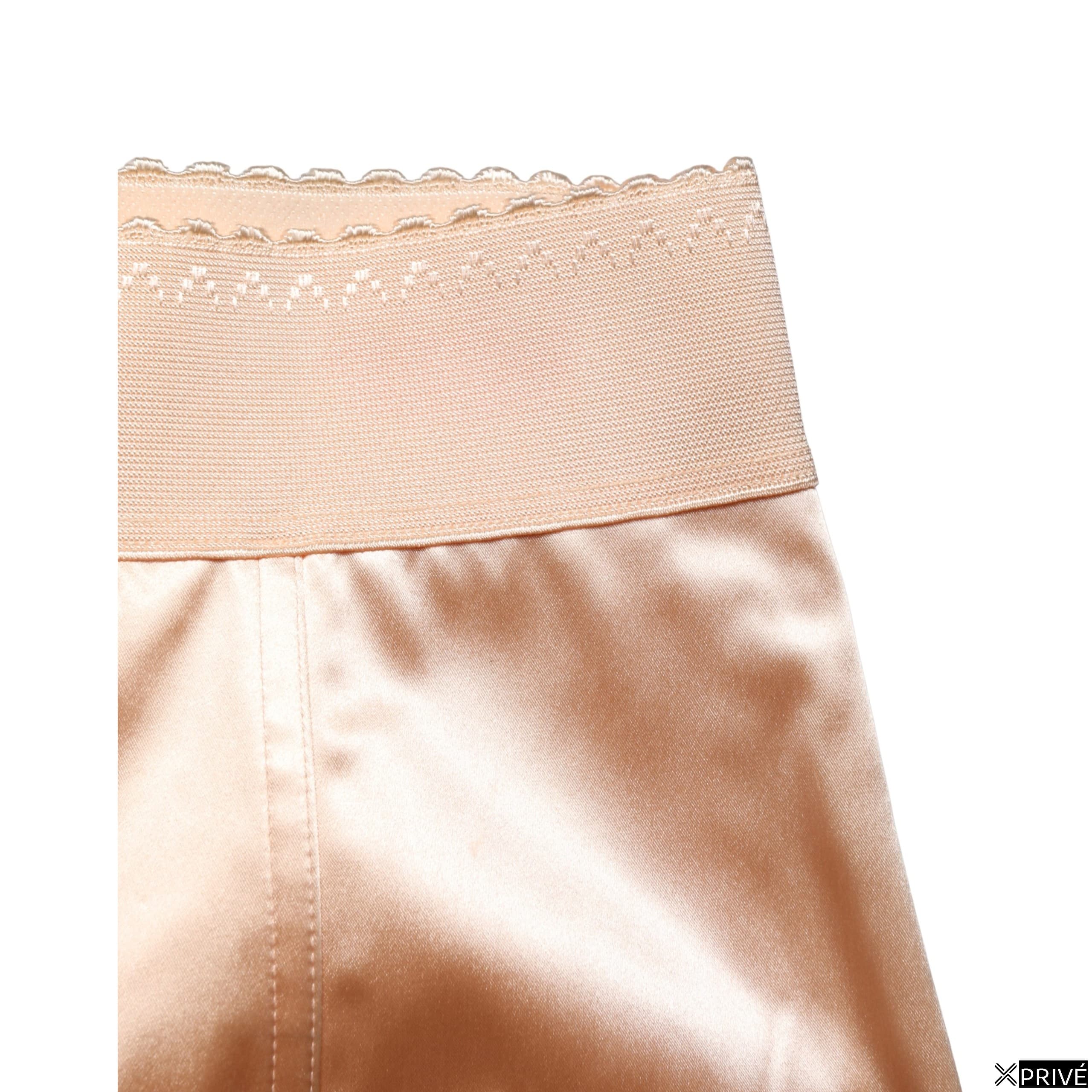 Sous-vêtements beiges — 6