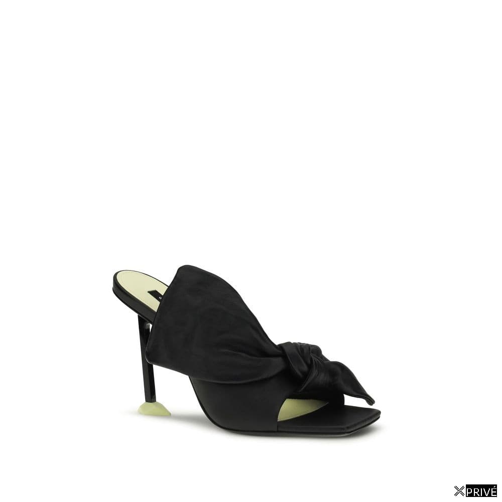 Sandales noires — 2