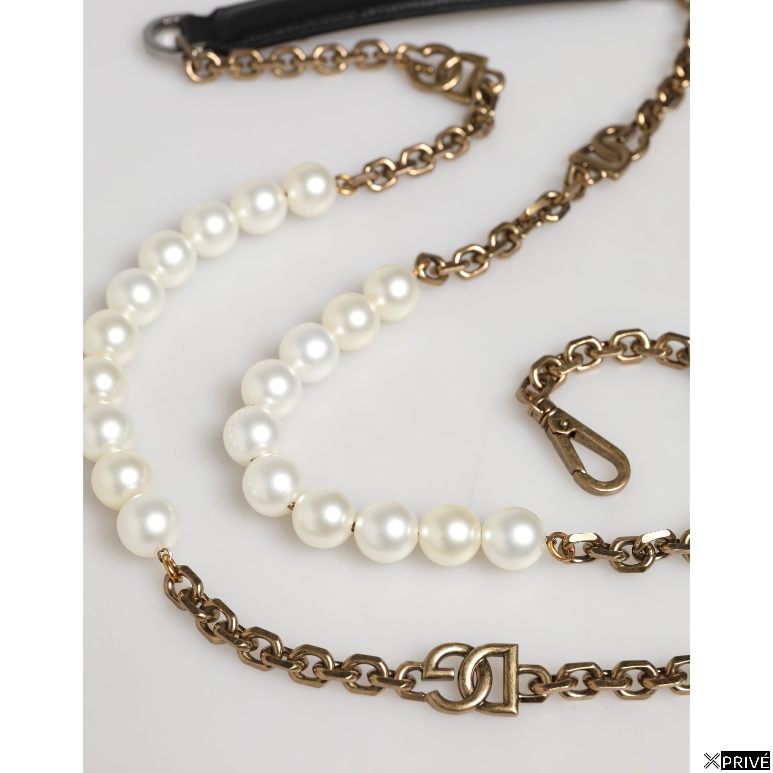 Accessoire en cuir noir — 5