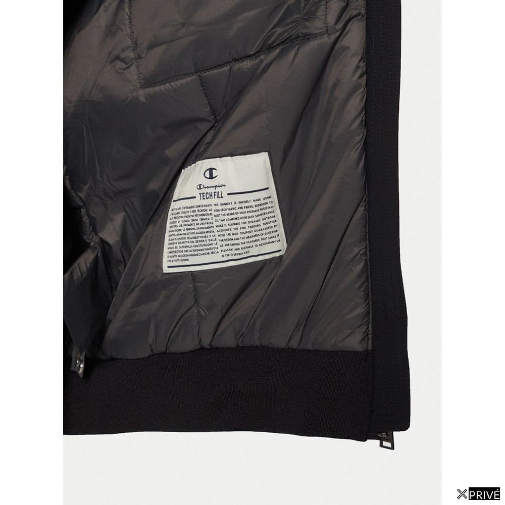 Veste noire — 6