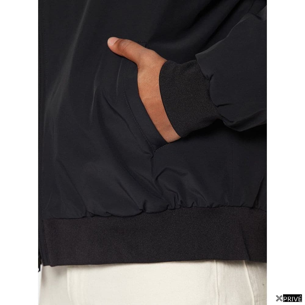 Veste noire — 5