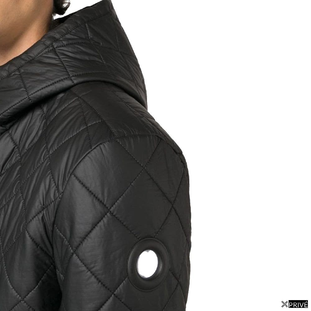Veste noire — 4