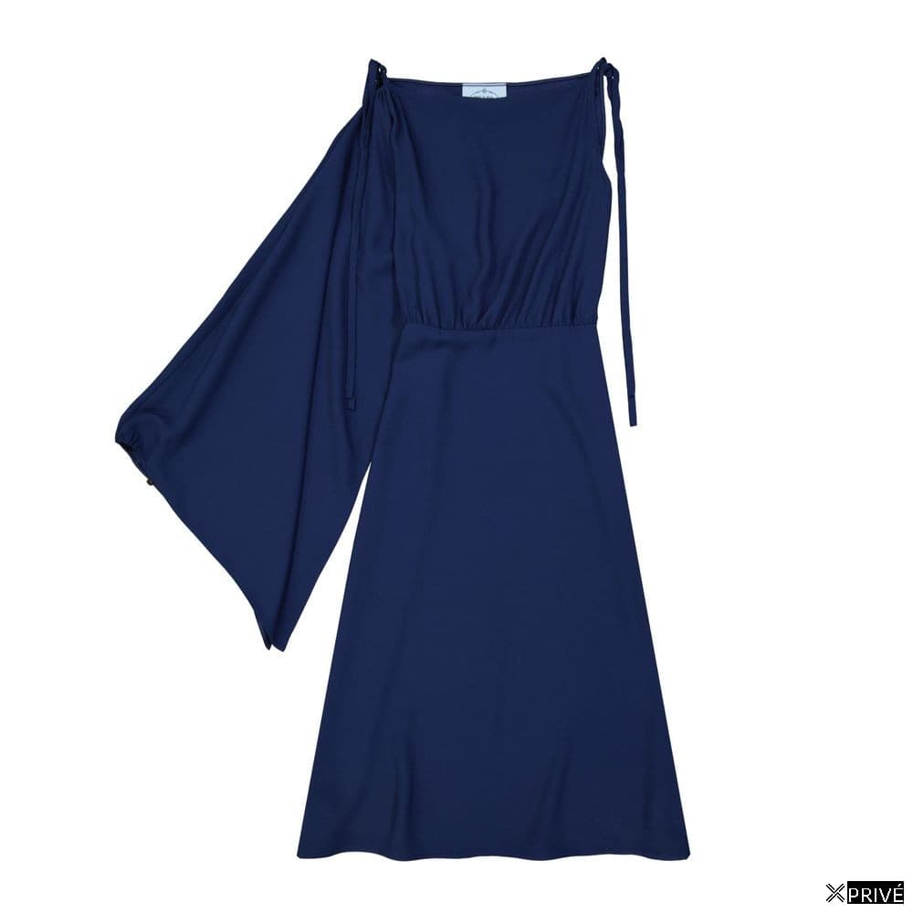 Robe bleue — 1