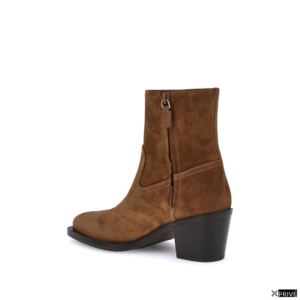 Bottes brunes — 3