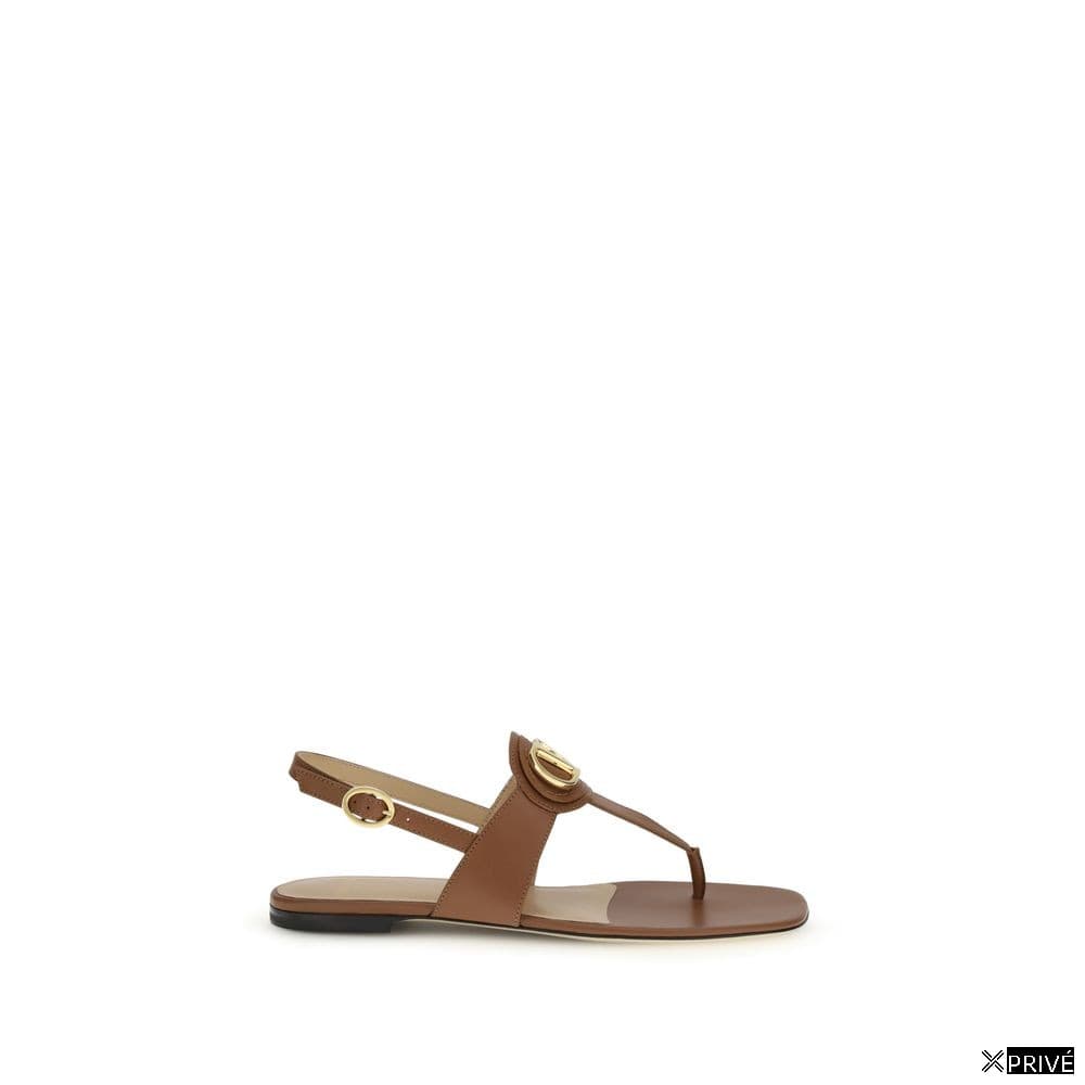 Sandales brunes — 1