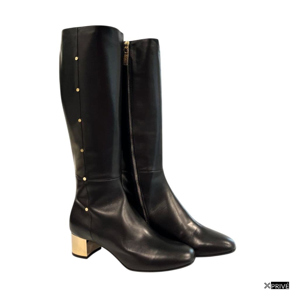 Bottes noires — 3