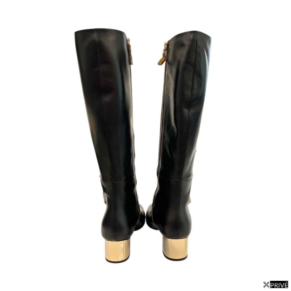 Bottes noires — 5